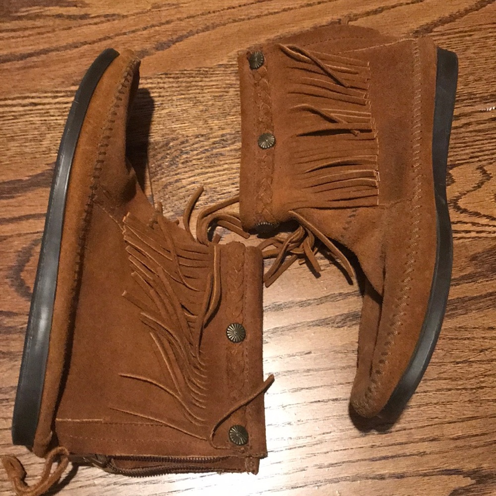 Minnetonka suede ankle booties